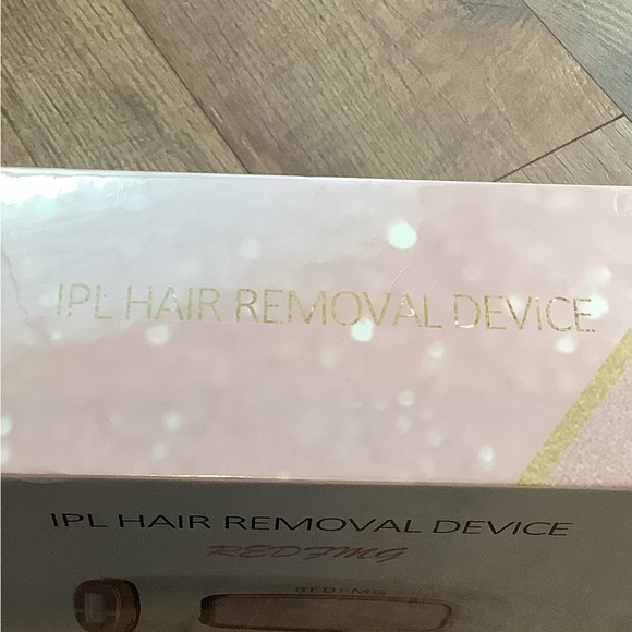 IPL HAIR REMOVAL DEVICE - Picture 4 of 5